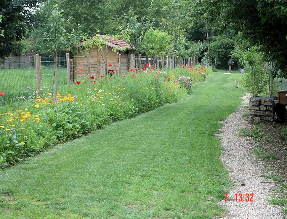 Aux Plumes De Grigy Bed and Breakfast Metz Exteriör bild