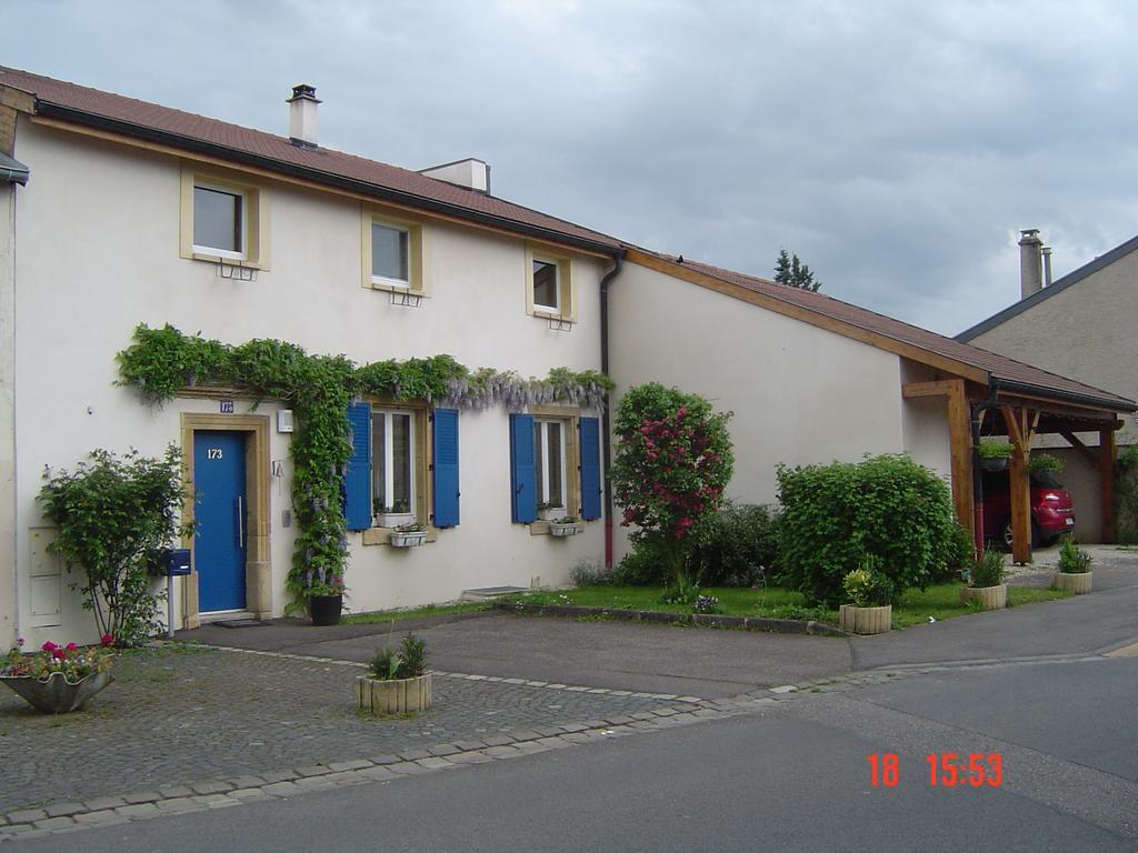 Aux Plumes De Grigy Bed and Breakfast Metz Exteriör bild